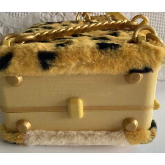 Na! Na! Na! Surprise Jennel Jaguar 3-in-1 Fuzzy Backpack Only EUC - Picture 6 of 7